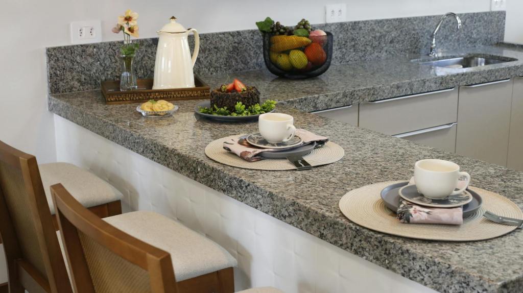 Cuarzo supera mármol: nueva realidad en mesadas de cocinas porteñas