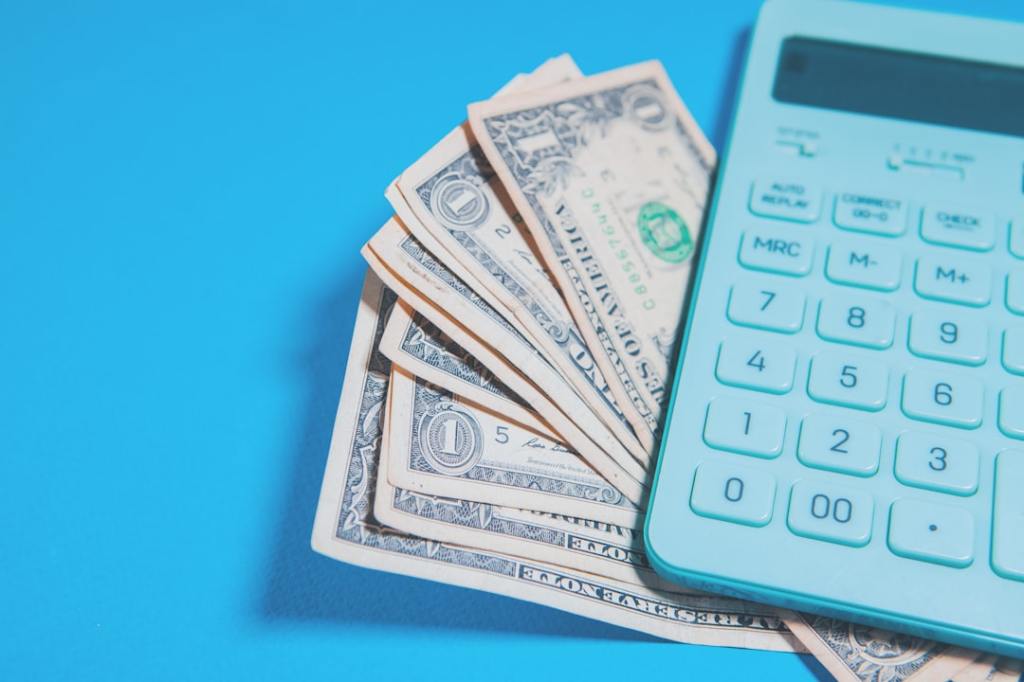Suba de cinco pesos para el dólar blue en&nbsp;apertura
