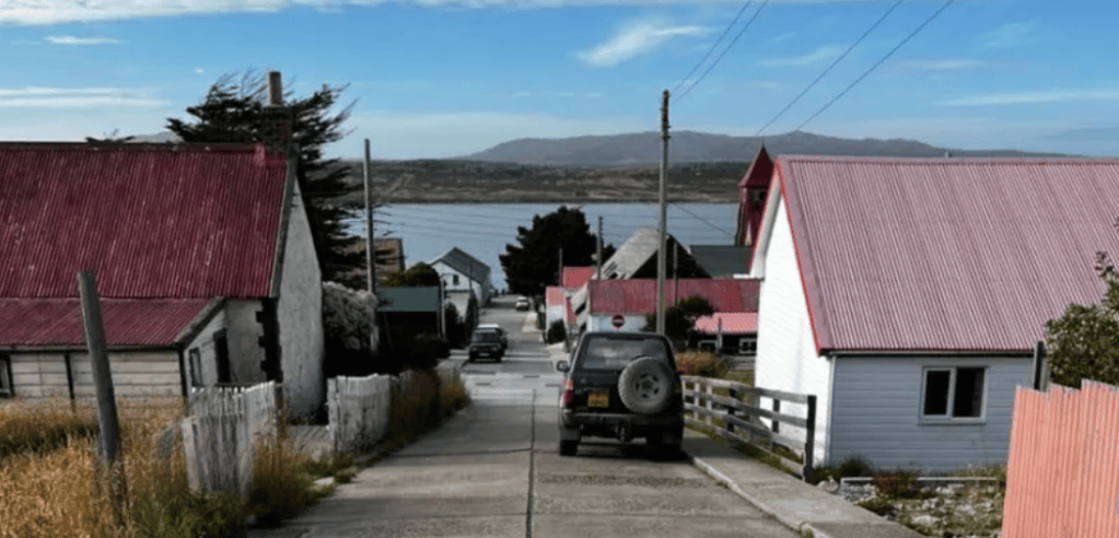 La Ley Malvinas pasa de la planificación y los debates a herramientas concretas: bloqueo de fondos y aranceles de hasta&nbsp;75%